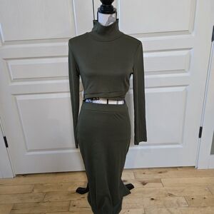 Olive Green Turtleneck Two-Piece Set
